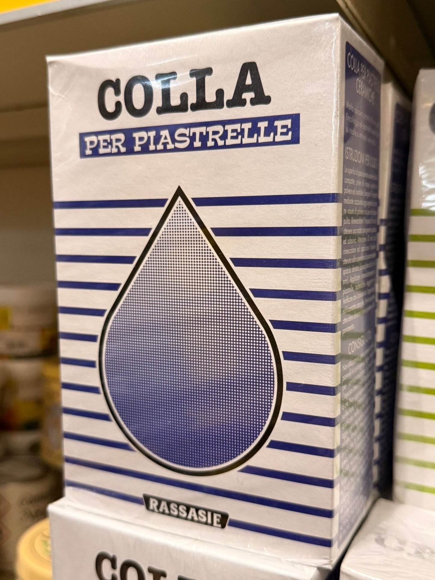 COLLA PER PIASTRELLE E CERAMICHE RASSASIE